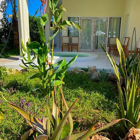 White Villa - Paparemo Beach 瓦塔穆 外观 照片