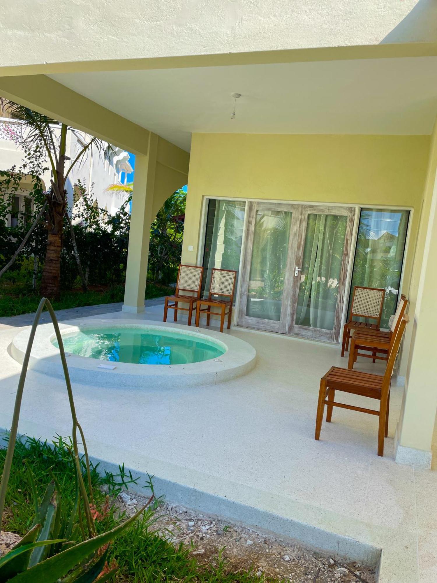 White Villa - Paparemo Beach 瓦塔穆 外观 照片